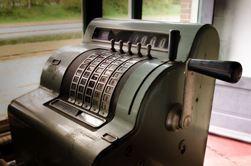 vitrine-OLLIOULES-min_register_cash_money_shop_business_retail_store_cashier-717986